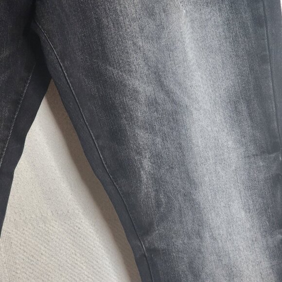Legendary Status Brand Slim Fit Stretch Black Distressed Wash Jr. Jeans Size 20 - Picture 7 of 16